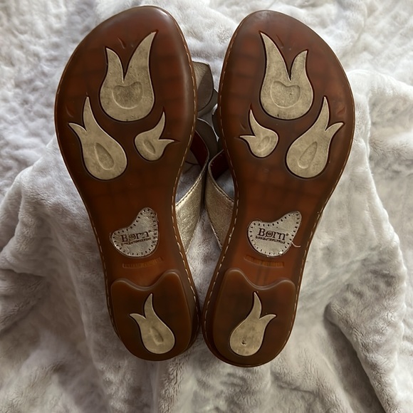 Born leather sandals size 6 silver with flower - Picture 4 of 7